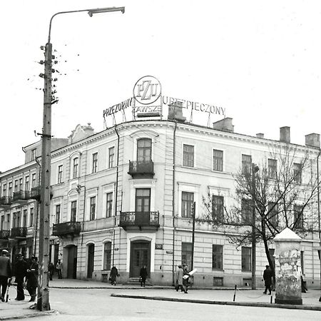 Apartamenty Luczkowskiego Z Widokiem Na Studnie 2 Chelm Luaran gambar