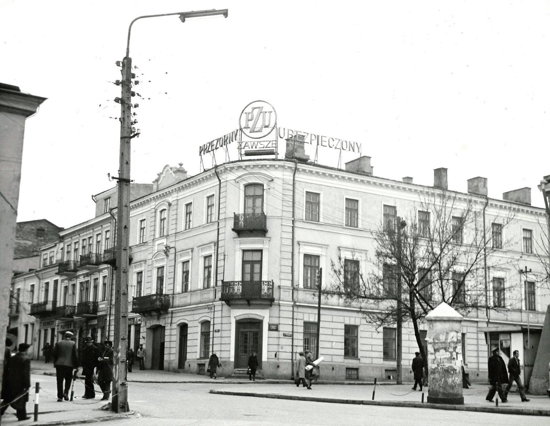 Apartamenty Luczkowskiego Z Widokiem Na Studnie 2 Chelm Luaran gambar